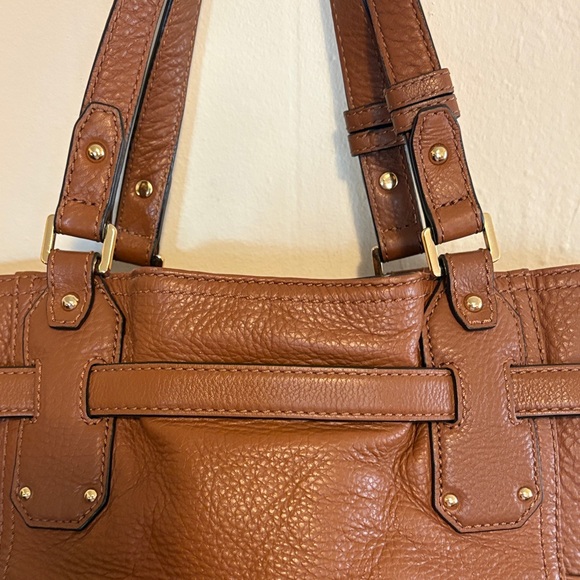 Michael Kors Gansevoort Chestnut Leather large Tote - Picture 3 of 9
